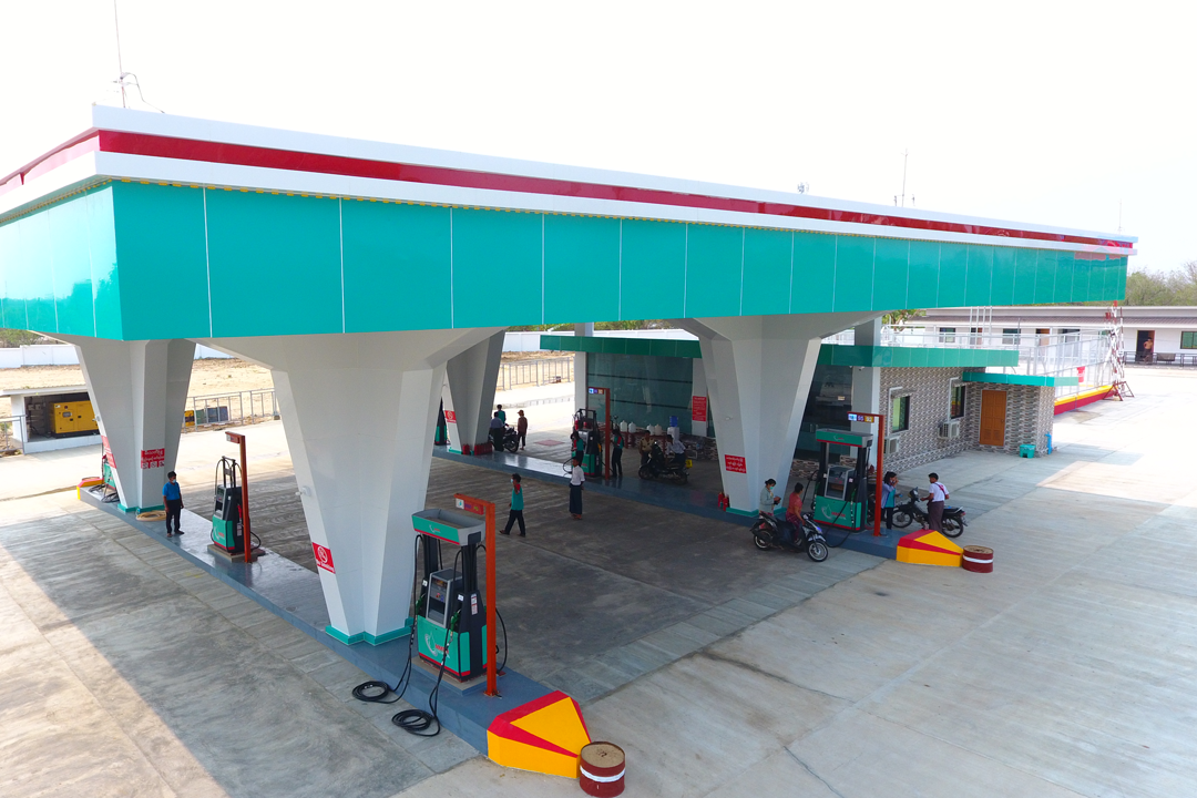 mmtm-petro-station-02.png